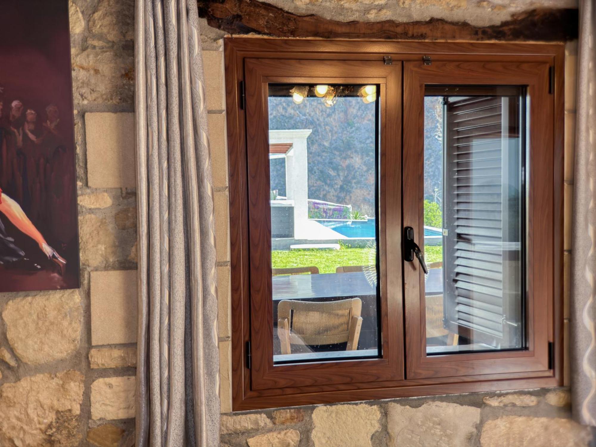 Heated Private Ozone Salt Pool, Jacuzzi, Cinema Inside & Outside, Ping Pong, Billiard, Ps5, Playground, Giant Chess, Giant Monopoly, Table Football, 3X Surround Sound - Villa Rokka Luxe Kissamos Bagian luar foto