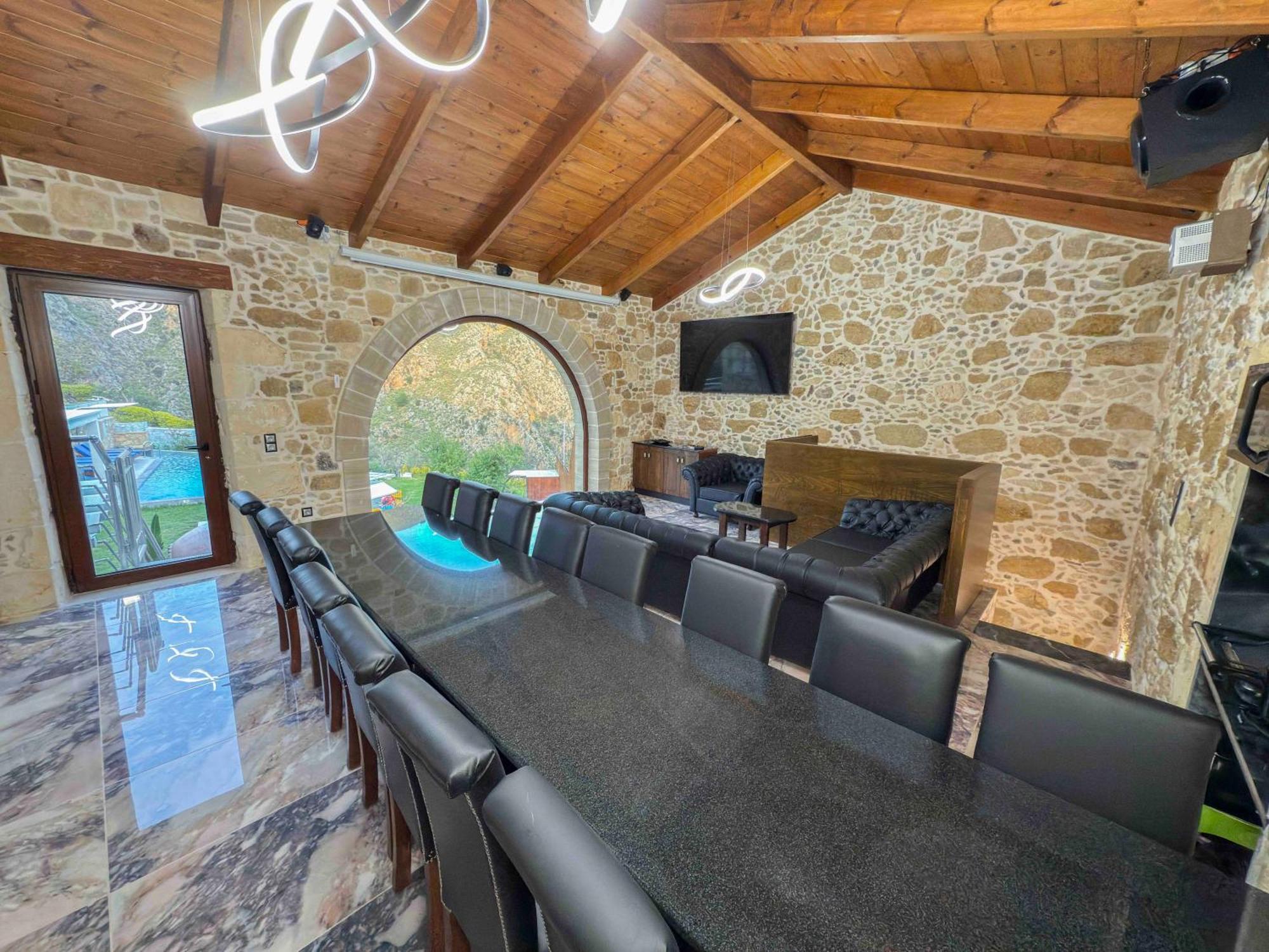 Heated Private Ozone Salt Pool, Jacuzzi, Cinema Inside & Outside, Ping Pong, Billiard, Ps5, Playground, Giant Chess, Giant Monopoly, Table Football, 3X Surround Sound - Villa Rokka Luxe Kissamos Bagian luar foto